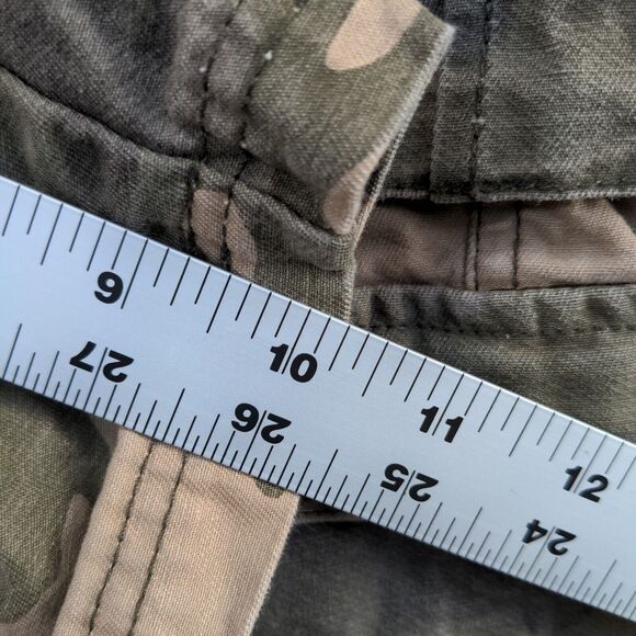 Old Mill Mens Camo Cargo Shorts Green Size 42 Cotton Pockets - Picture 5 of 10
